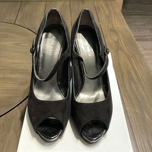 Nine West Mary Jane heels